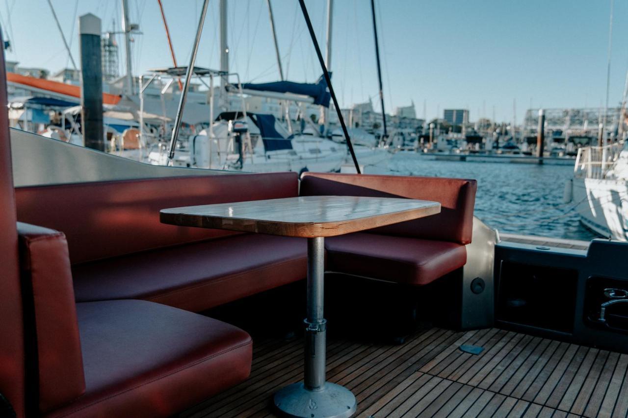 Botel Valeria, Uma Noite De Sonho Lisbon
